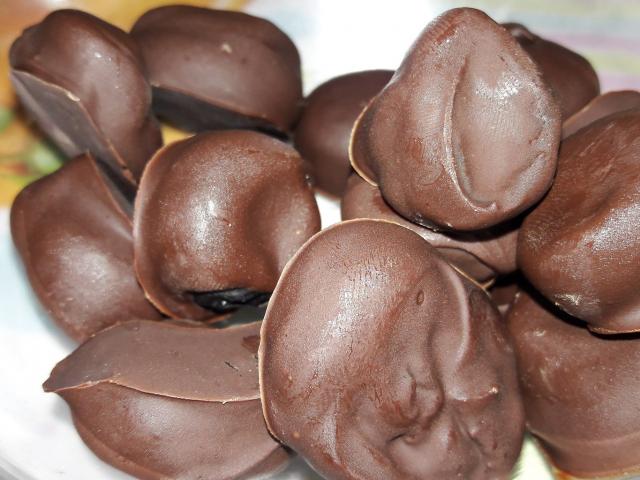 Конфеты «Чернослив в шоколаде» в домашних условиях